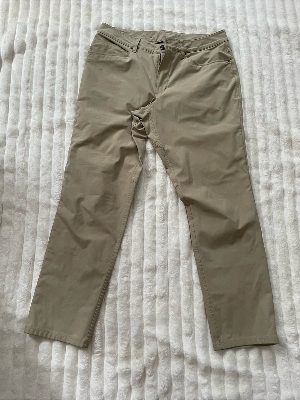 lululemon athletica Men's Tan Chino Pants